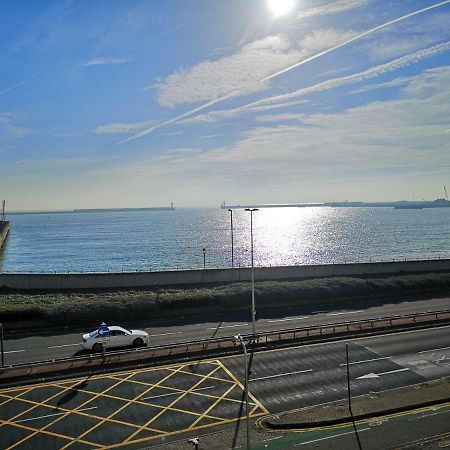 Whole Flat Next To Dover Port With Parking Kültér fotó
